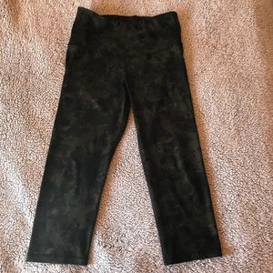 High Waisted Cropped Yoga Pants